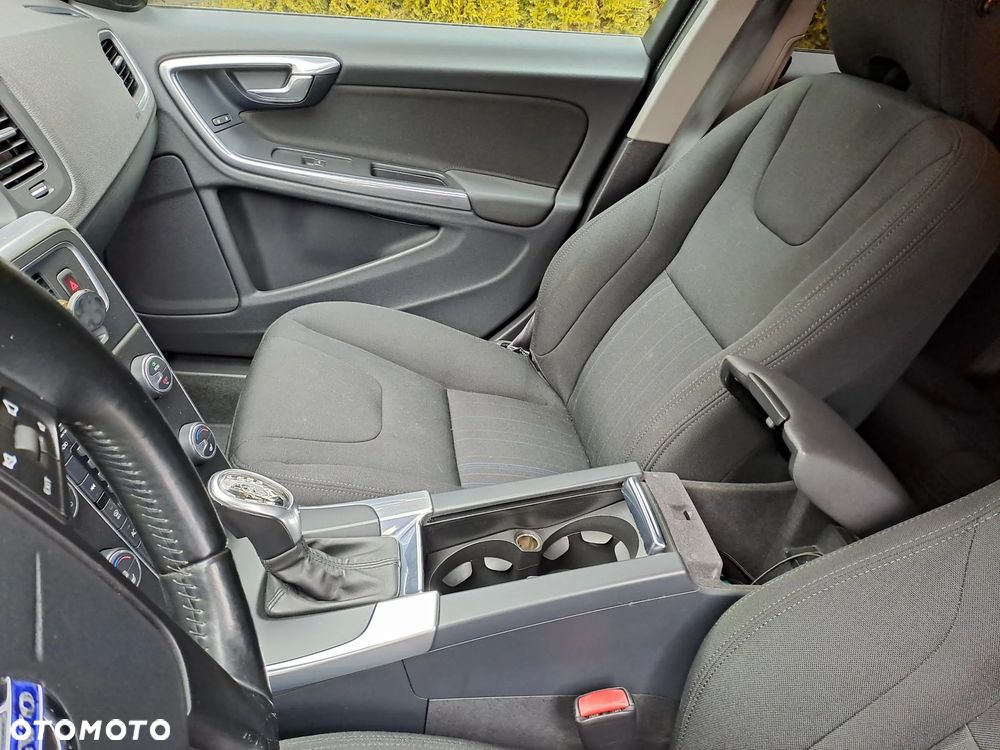 Volvo V60 - 15