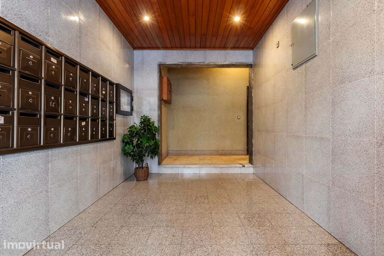 Apartamento T2 c/ Varanda no Casal do Cotão, Sintra - Grande imagem: 3/33