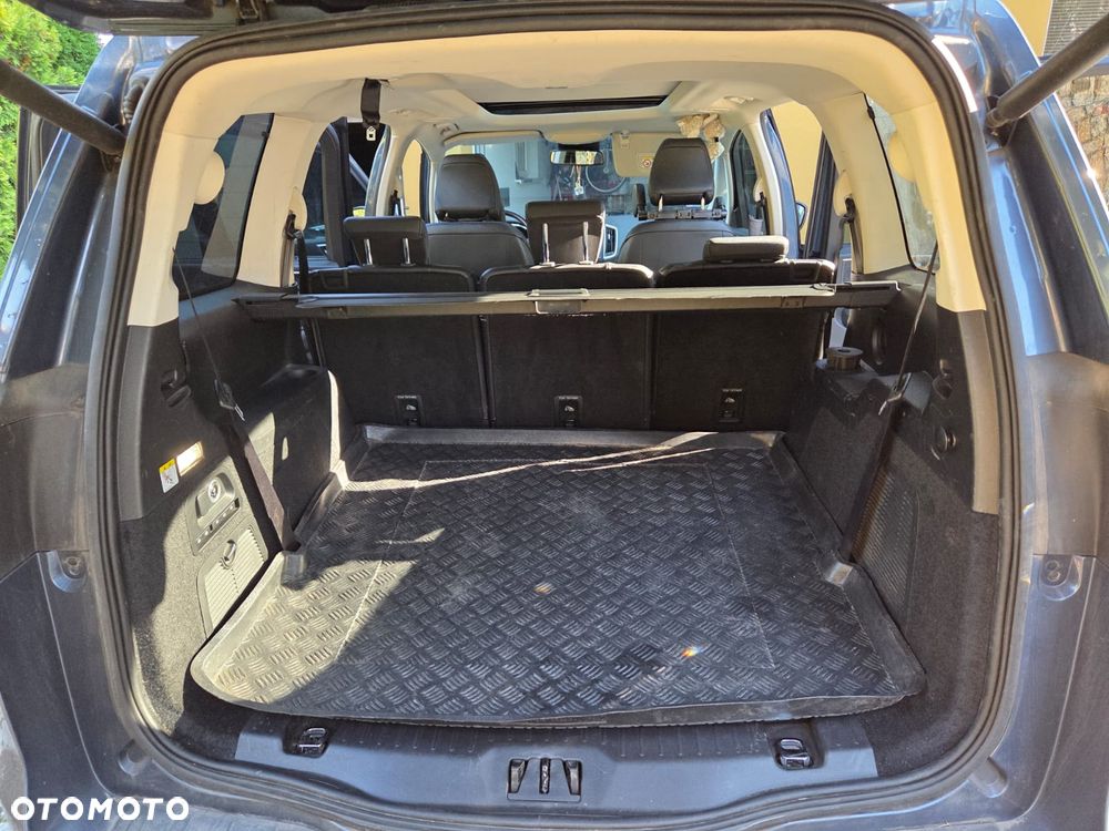 Ford Galaxy - 13