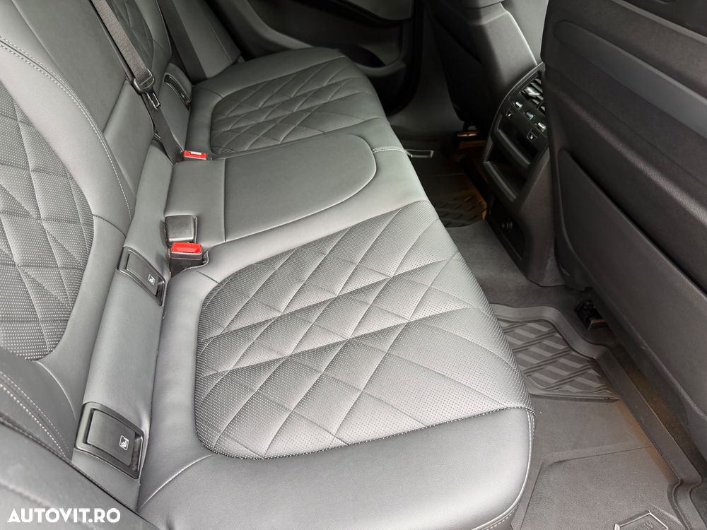 BMW X6 xDrive40i AT MHEV - 26