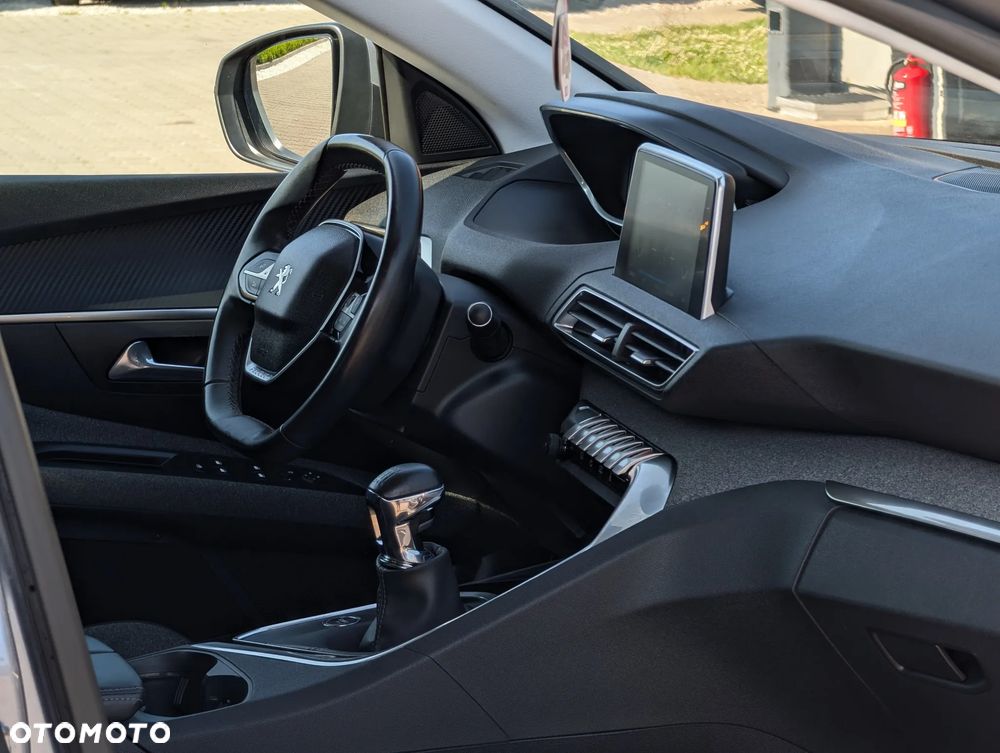 Peugeot 3008 PureTech 130 Stop & Start GPF Allure - 33