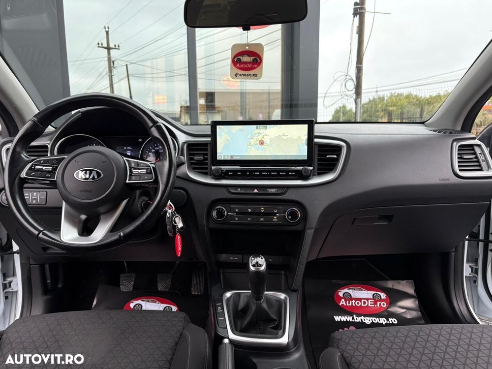 Kia Ceed - 9