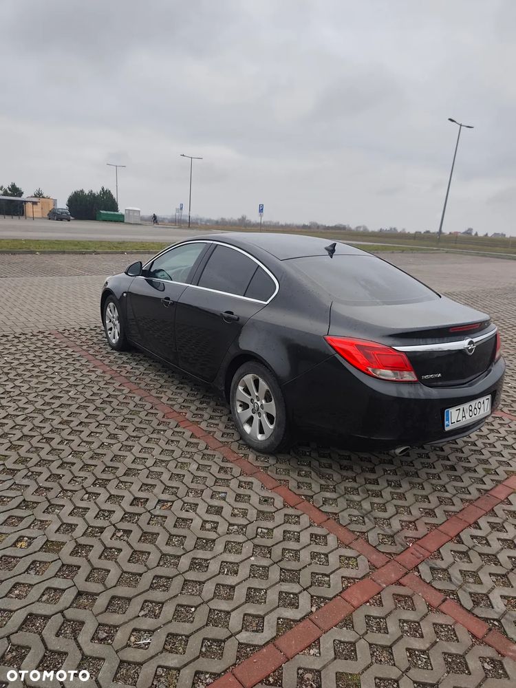 Opel Insignia 1.8 - 4