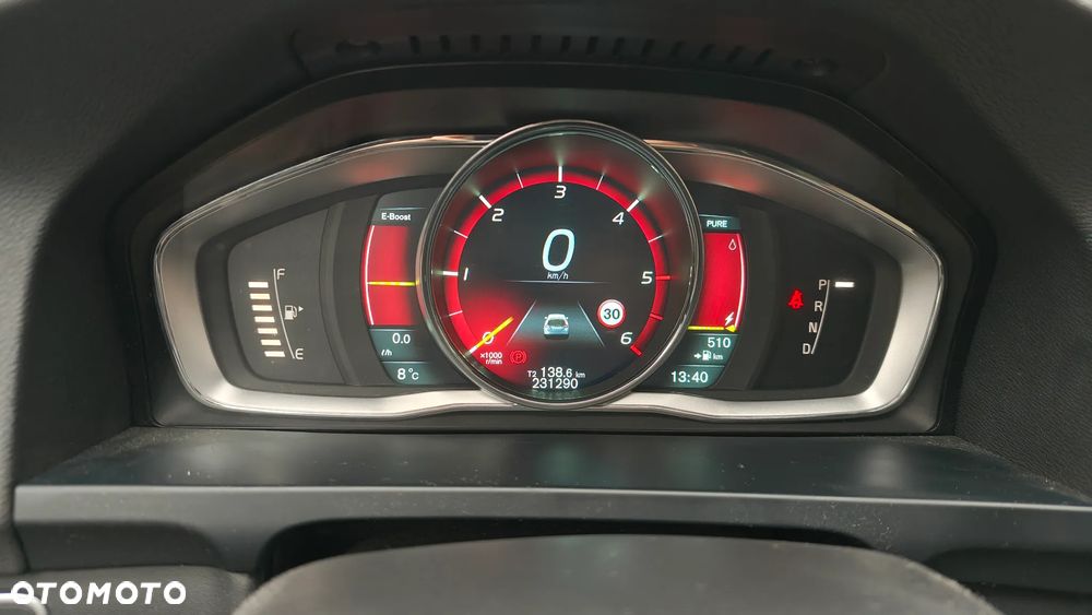 Volvo V60 D6 AWD Plug-in Hybrid Summum - 23