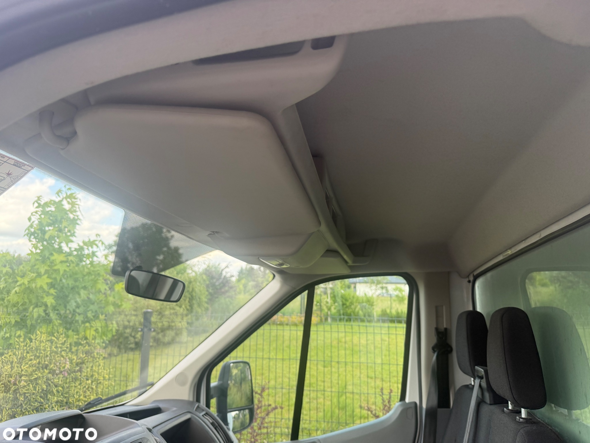 Ford Transit - 12