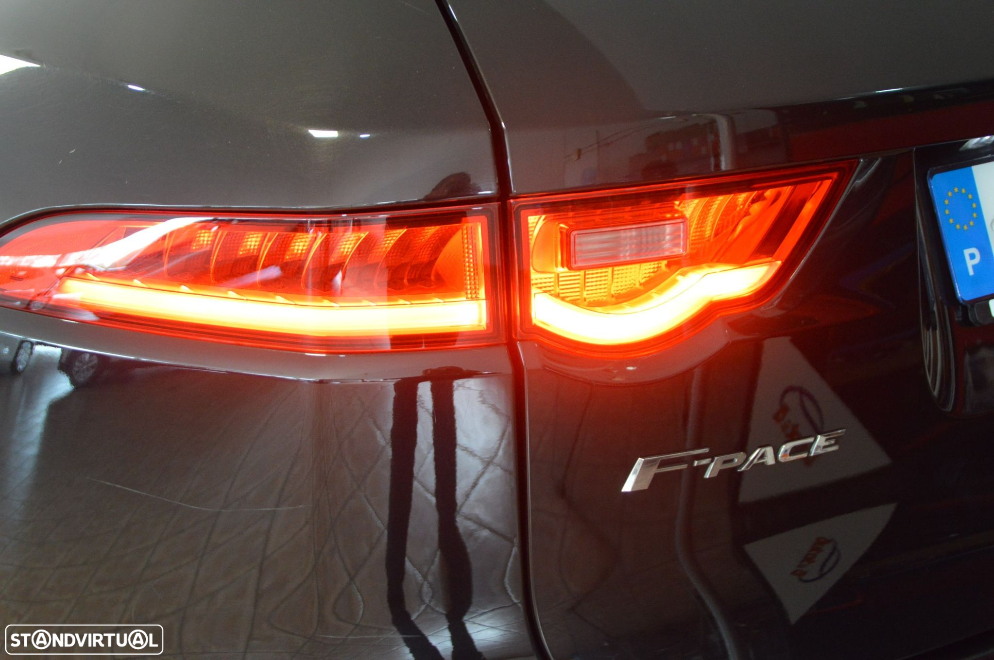 Jaguar F-Pace 2.0 i4D R-Sport AWD - 30
