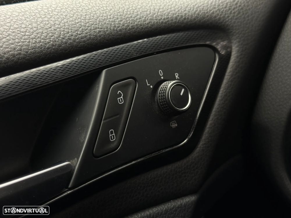 VW Golf GTI BlueMotion - 26