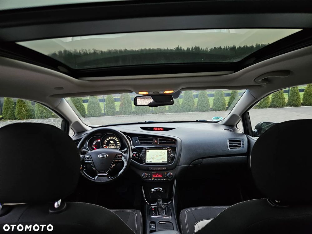 Kia Ceed 1.6 GDI DCT Platinum Edition - 27