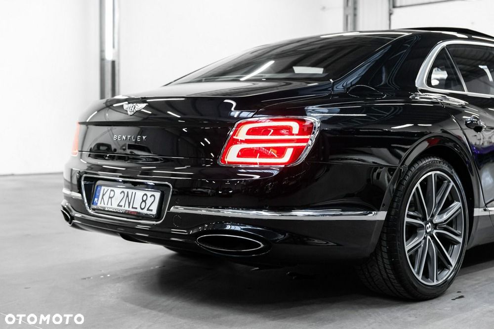 Bentley Flying Spur W12 - 18
