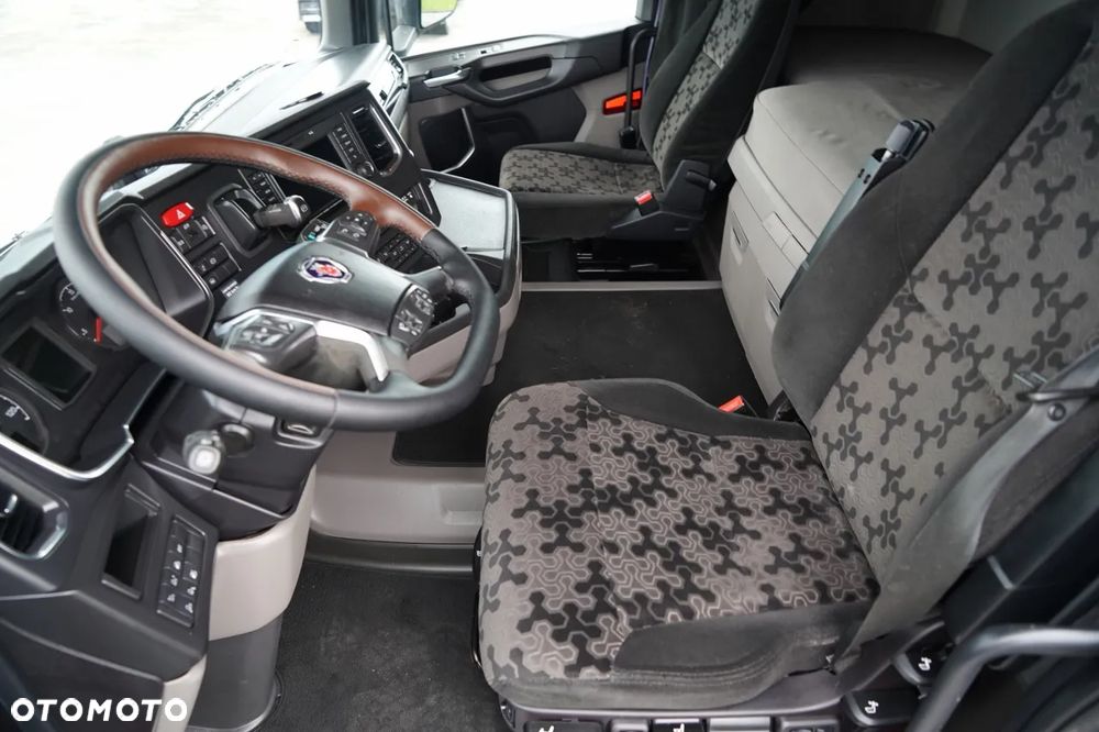 Scania R 500 / RETARDER / KLIMA POSTOJOWA /  CAŁA NA PODUSZKACH / NAVI - 24