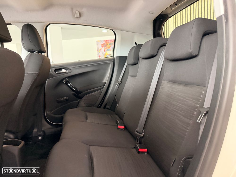 Peugeot 208 1.4 HDi Access - 5