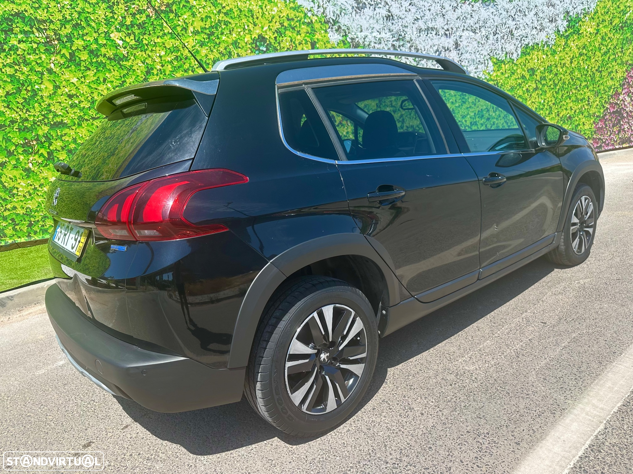 Peugeot 2008 1.6 BlueHDi Allure - 29