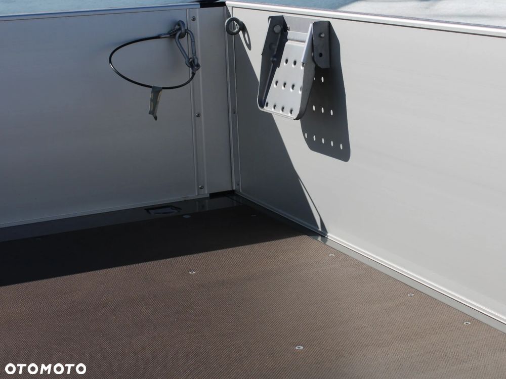 Volkswagen Crafter 35 Skrzyniowy - 20