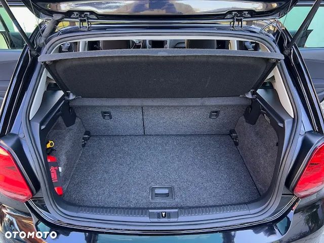 Volkswagen Polo 1.2 TSI Blue Motion Technology Lounge - 16
