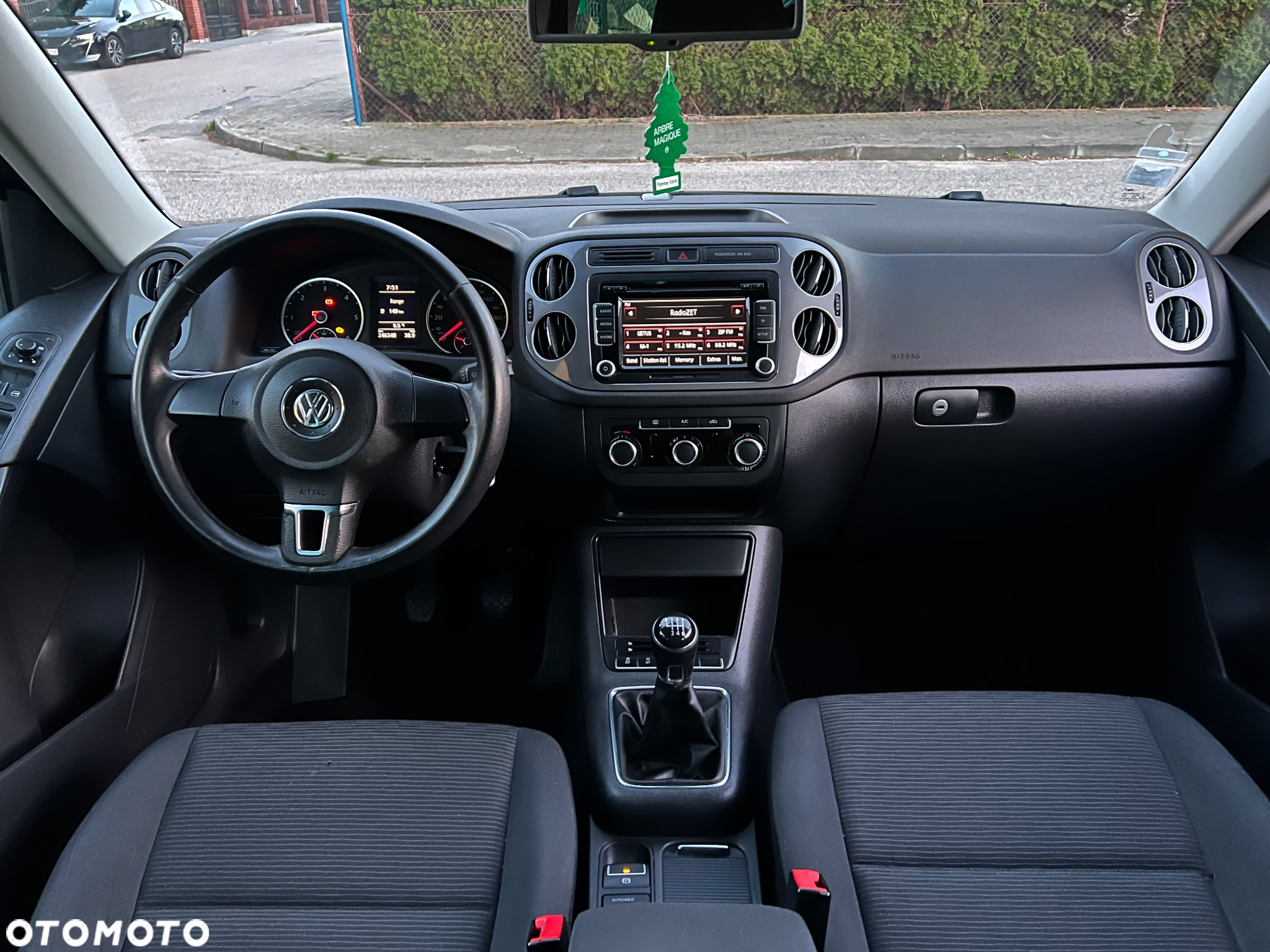 Volkswagen Tiguan 2.0 TDI DPF BlueMotion Technology Exclusive - 14