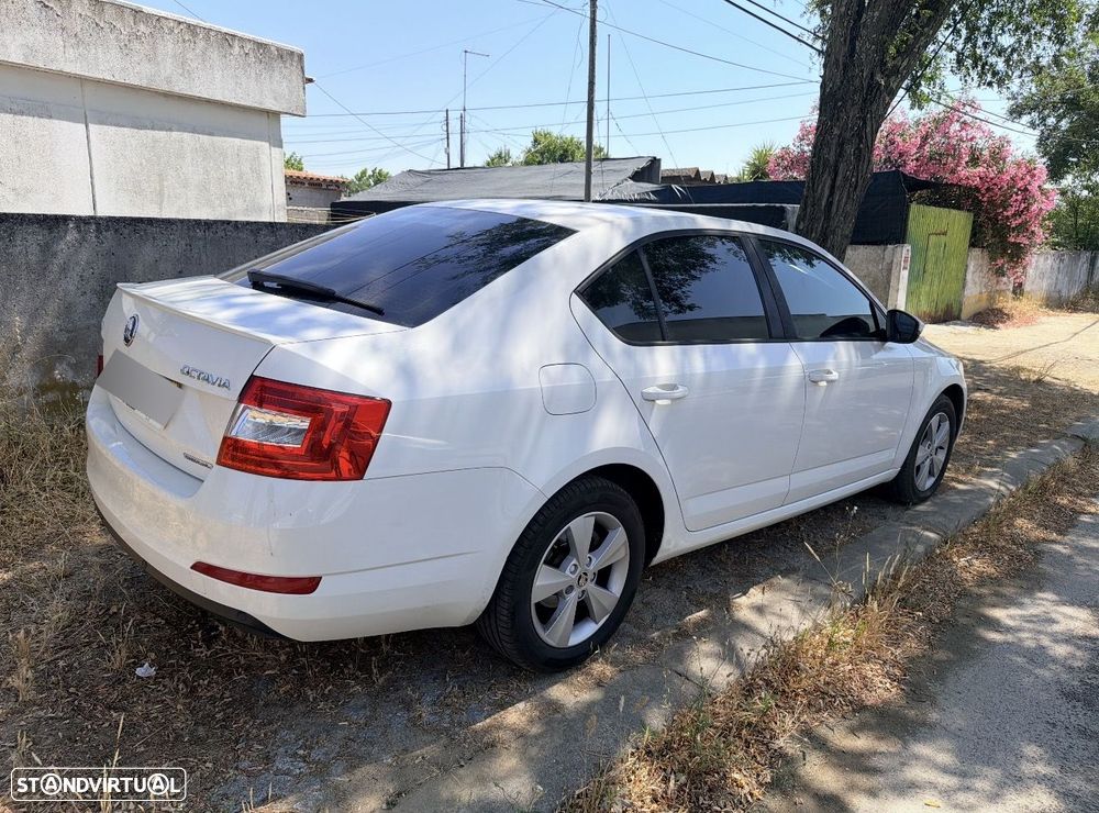Skoda Octavia 1.6 TDI Greenline - 8