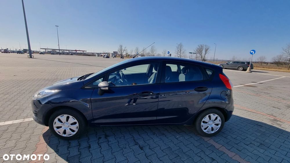 Ford Fiesta - 10