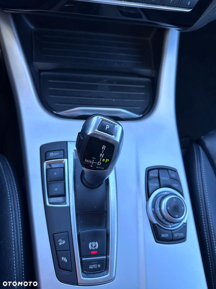 BMW X3 xDrive20d Advantage - 8