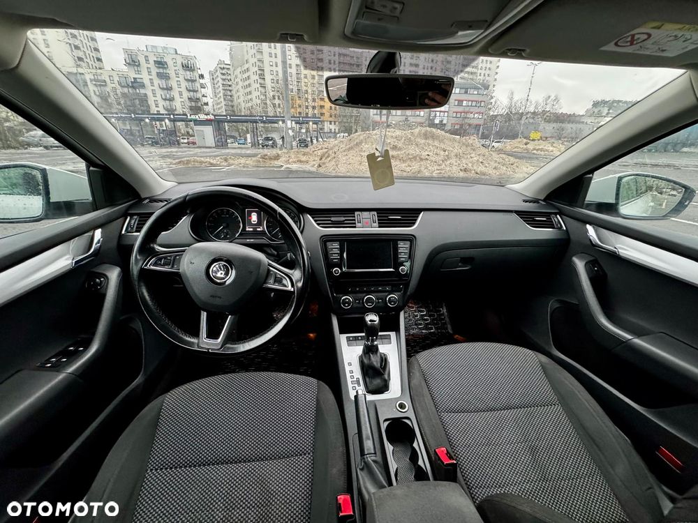 Skoda Octavia 1.6 TDI (Green tec) DSG Ambition - 8