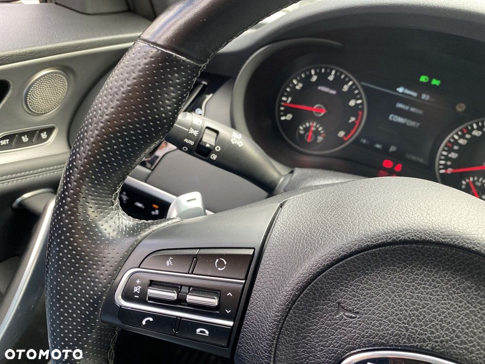 Kia Stinger - 26