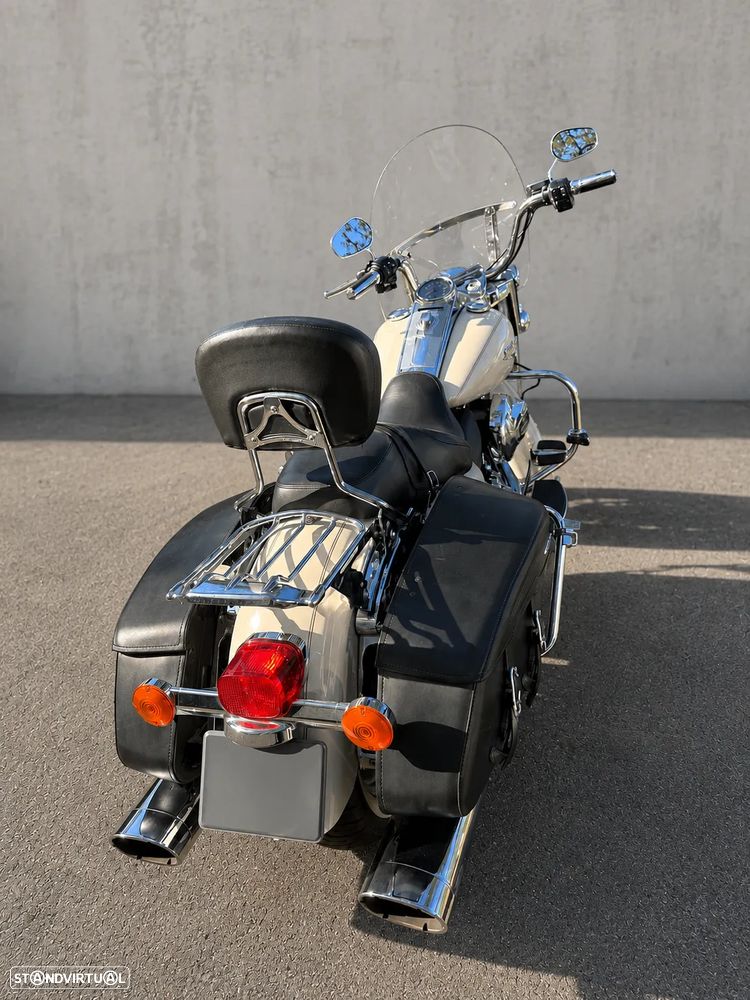 Harley-Davidson FLHR - 5
