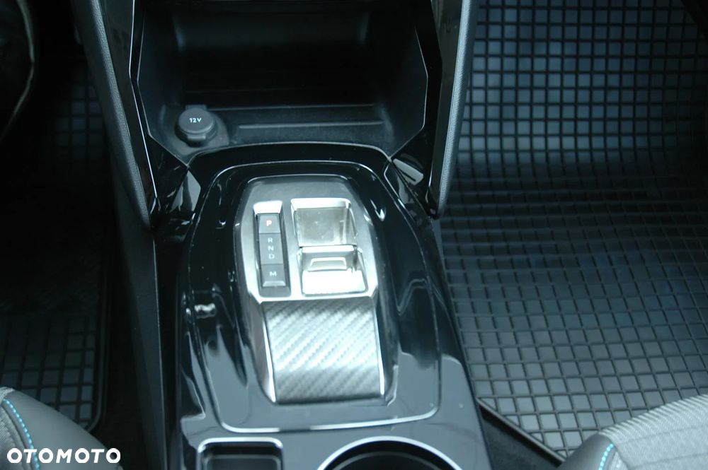 Peugeot 2008 1.2 PureTech Allure Pack S&S EAT8 - 14
