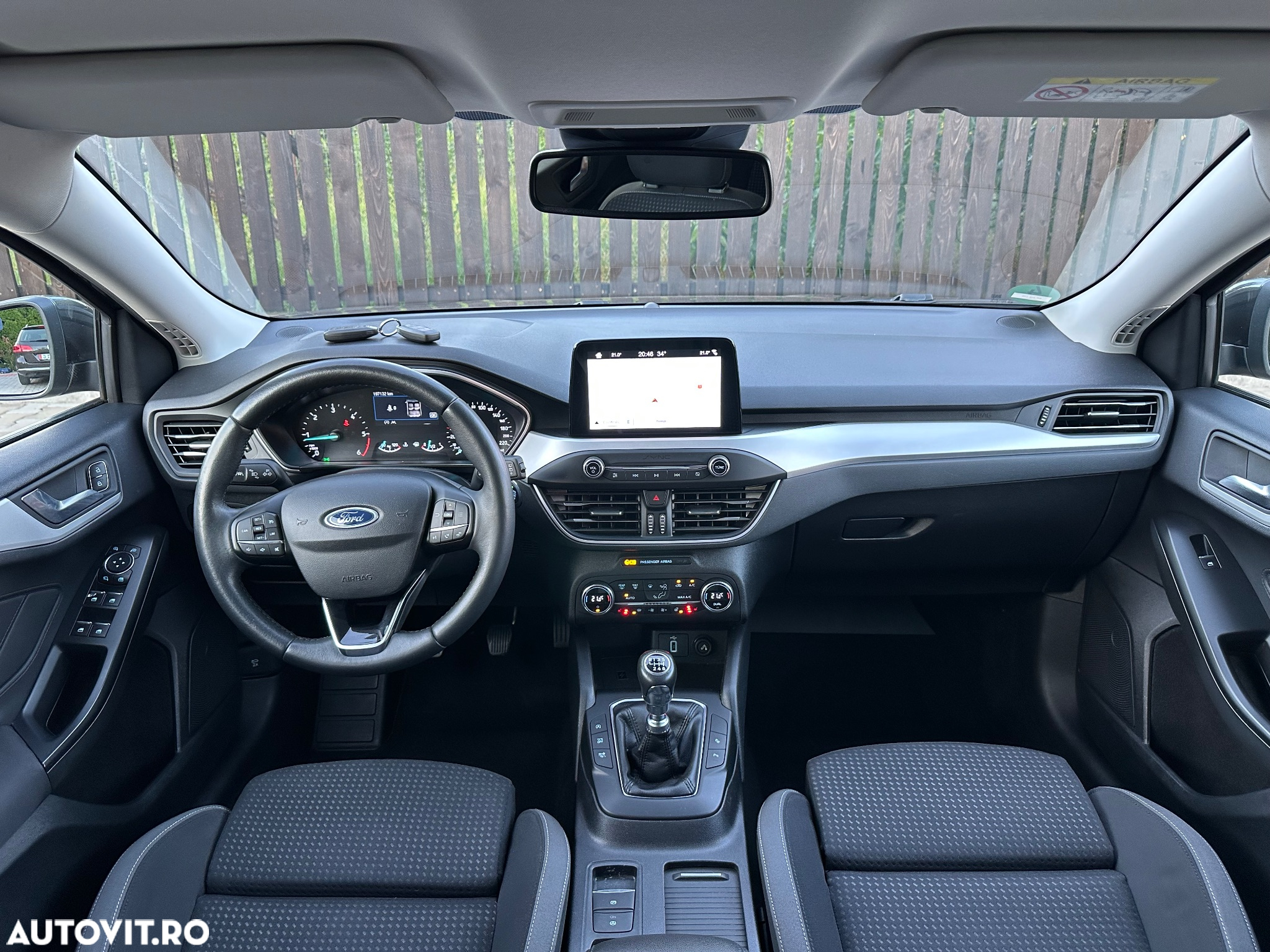 Ford Focus 2.0 EcoBlue Start-Stopp-System TITANIUM - 6