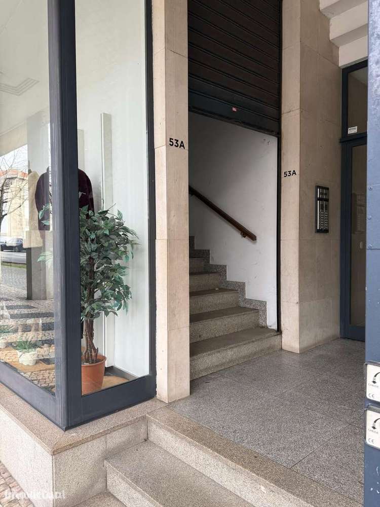 Apartamento T6 314m2 Junto ao Tribunal - Grande imagem: 4/28