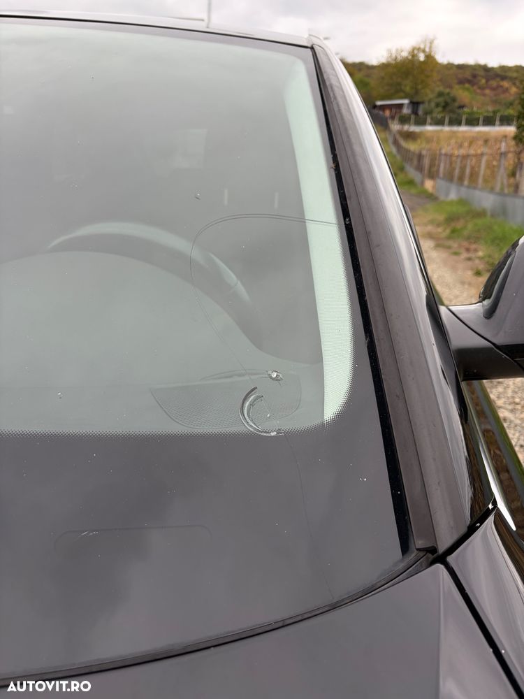 Audi A6 Avant 2.0 TDI Ultra DPF S tronic - 25