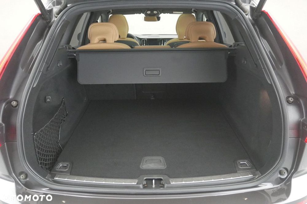 Volvo XC 60 - 16