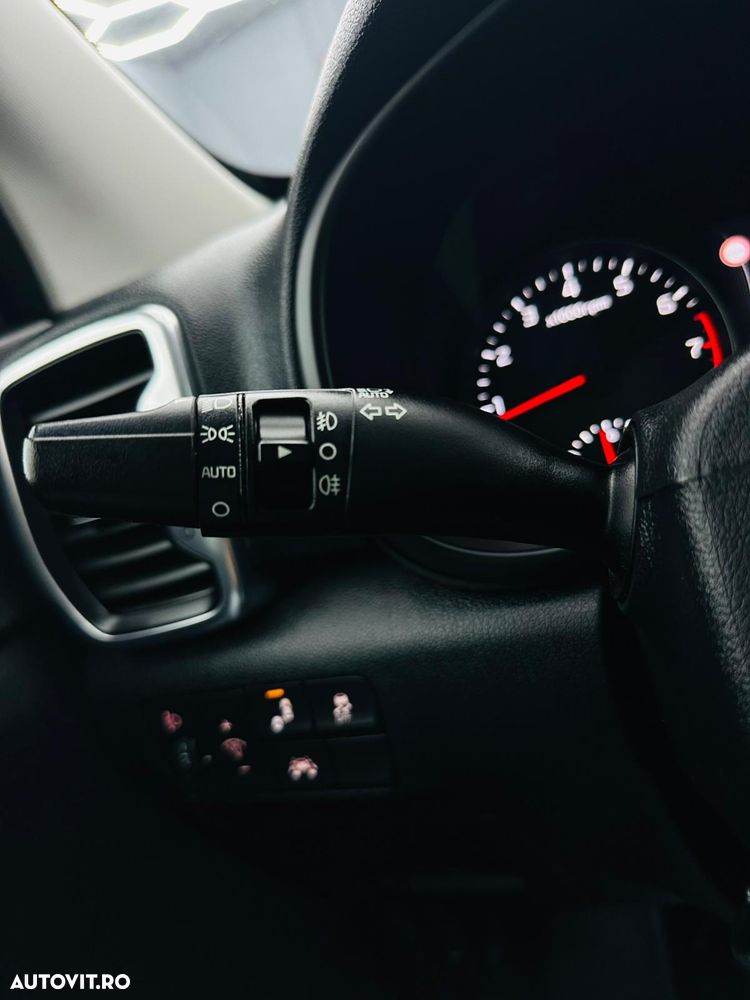 Kia Sportage 1.6 GDI 2WD DREAM-TEAM EDITION - 29