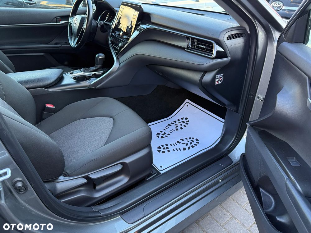 Toyota Camry 2.5 Hybrid Comfort CVT - 16