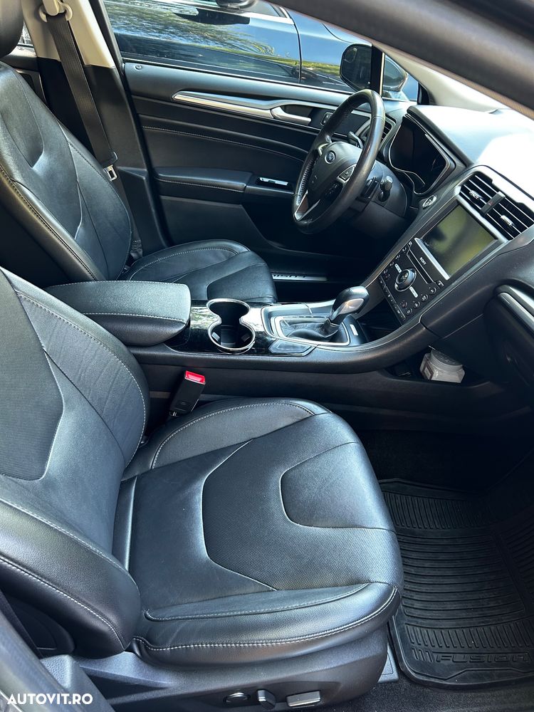 Ford Fusion - 6