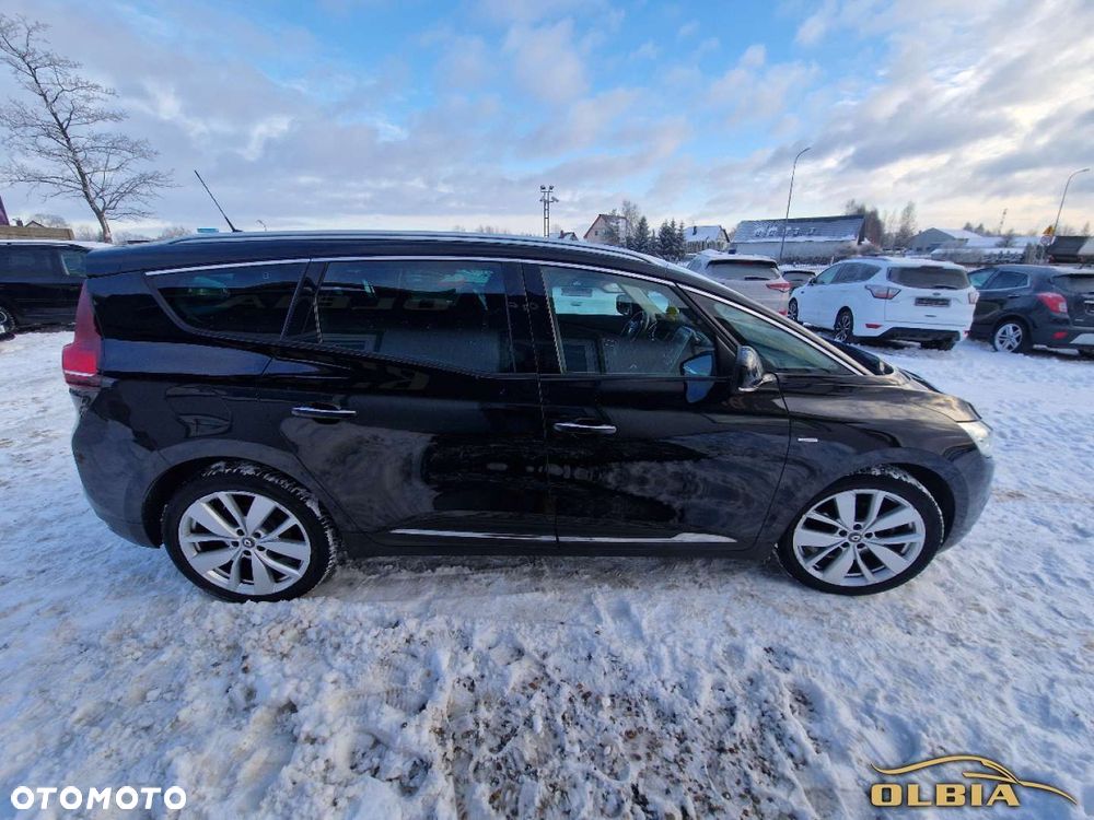 Renault Grand Scenic - 12