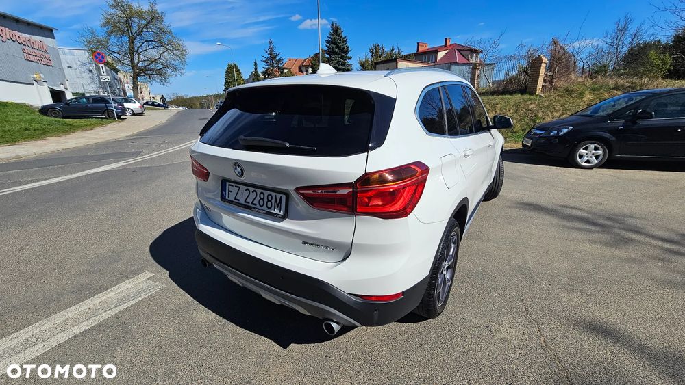 BMW X1 sDrive18d - 16