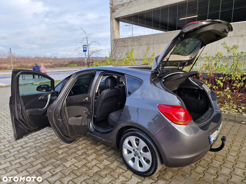 Opel Astra 1.7 CDTI DPF Design Edition - 10