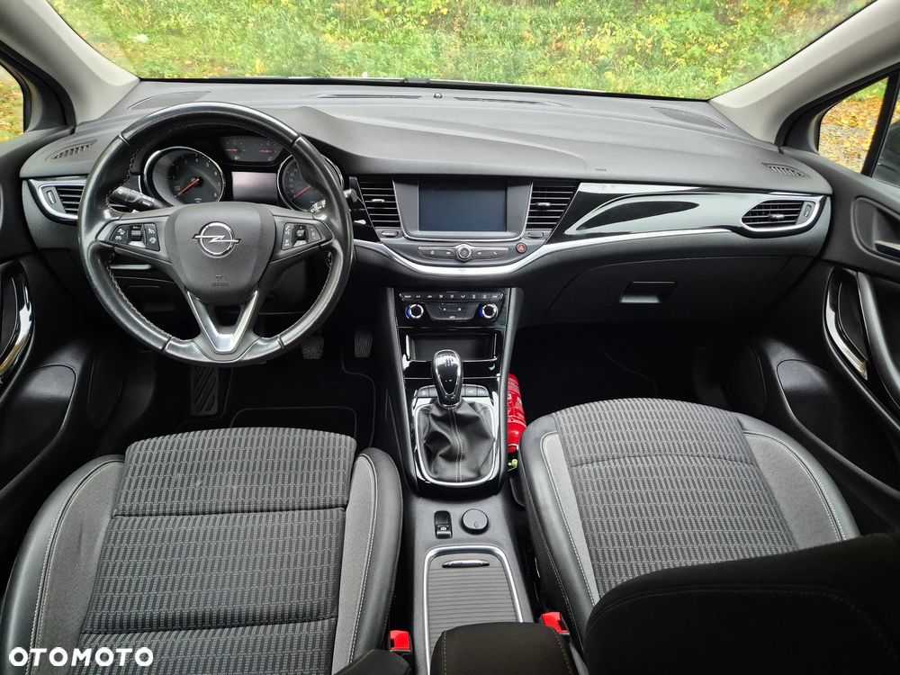 Opel Astra - 33
