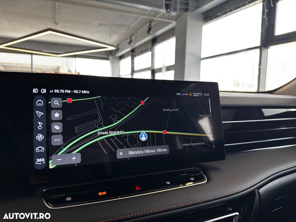 MG HS 1.5 T-GDi HEV Exclusive - 16