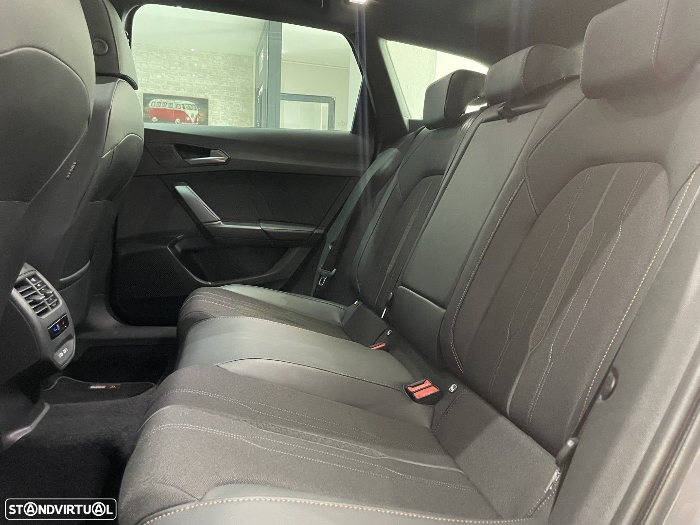 Cupra Leon ST 1.5 eTSI MID DSG - 38