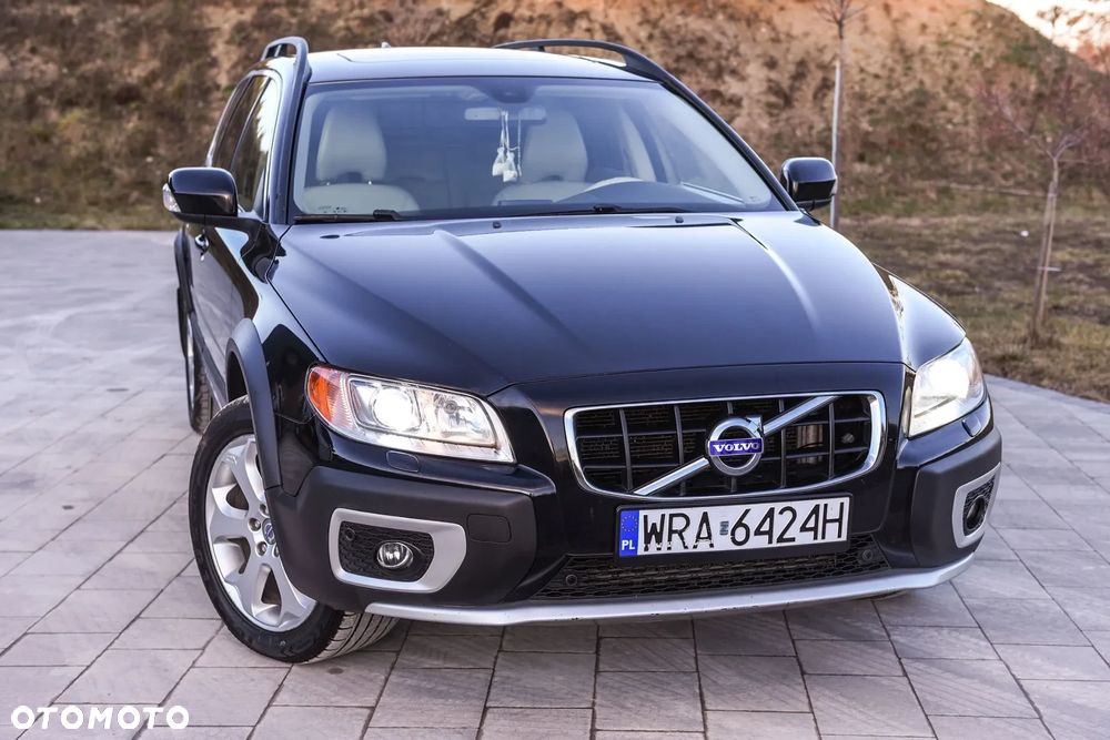 Volvo XC 70 - 1