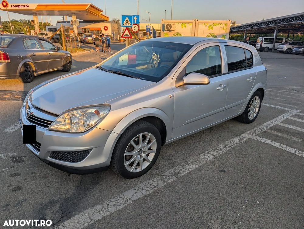 Opel Astra 1.6 Enjoy - 2