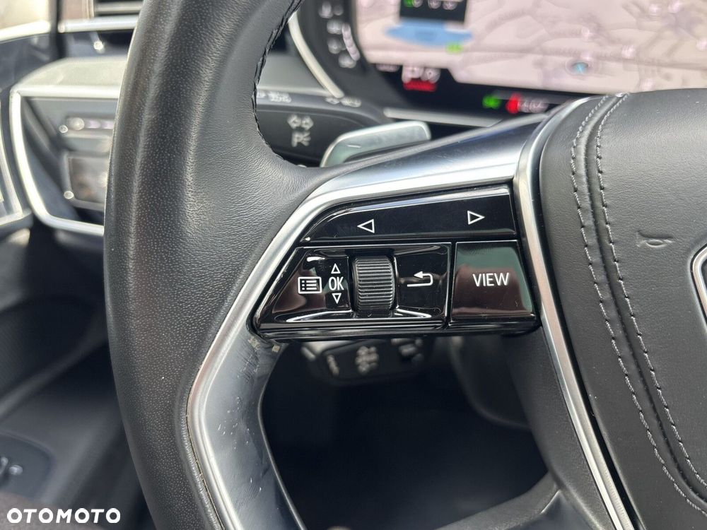 Audi A8 - 13