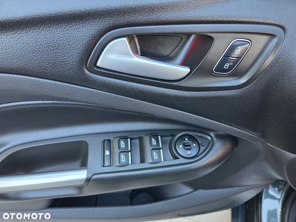 Ford Kuga 2.0 TDCi 4x4 ST-Line - 22