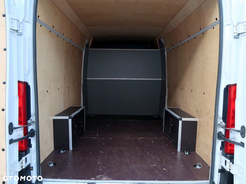 Fiat 2019 Ducato BRYGADÓWKA CARPOL 7 osób MAXI L4H2 180ps, SALON POLSKA , Tylko 112tyś km. Nawigacja, Pompowany fotel, tempomat, klimatronik, ŚLICZNY - 16