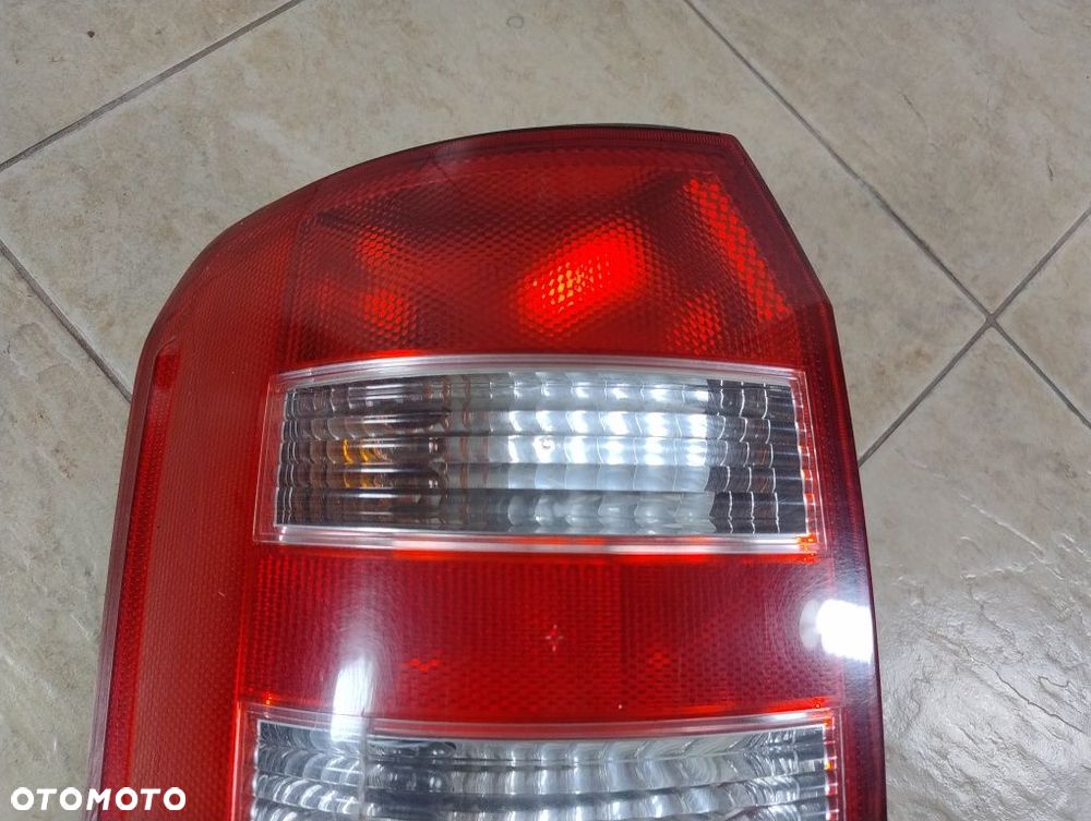 Audi a2 lampa lewa tył 99-05 Europa oryginał wysyłka OLX - 3