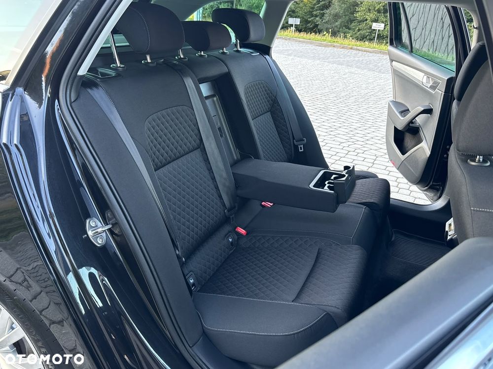 Skoda Superb 2.0 TDI DSG Premium Edition - 12