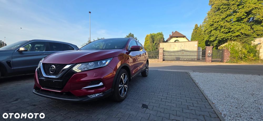 Nissan Qashqai - 2