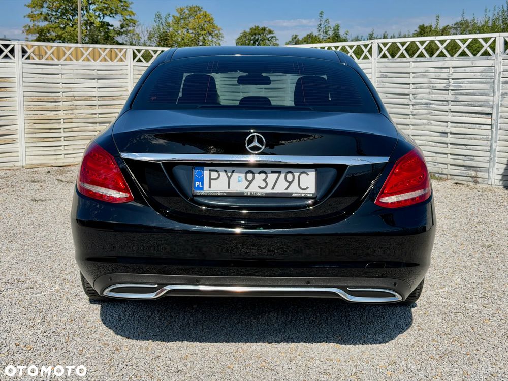 Mercedes-Benz Klasa C 180 7G-TRONIC - 23