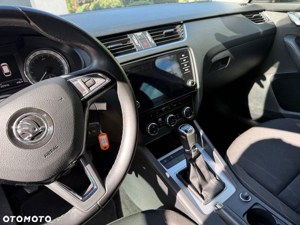 Skoda Octavia 2.0 TDI Premium Edition - 12