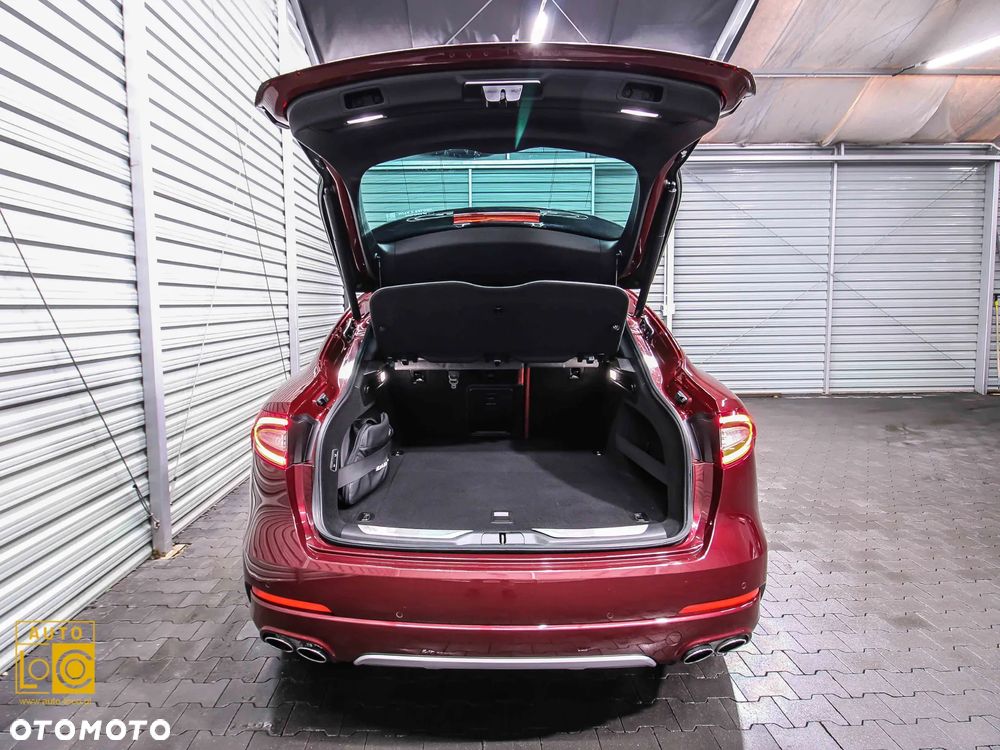 Maserati Levante Q4 GranLusso - 14